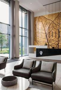 423 Menlyn maine Apartment