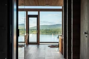 The Lakeview by Hilla Villas