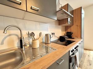 Designer-Apartment mit Balkon und Kaffeebar, Elbnah