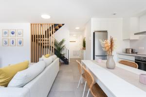 Home2Book Panoramic Sunset Terrace Escape