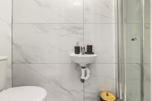 Spacious Gem Easy & Fast access to Central London