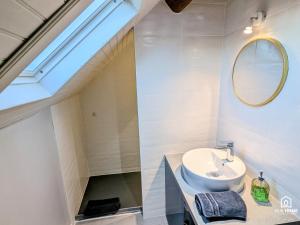 Gîte - Terrasse - Jardin - Soleil - Parking - Tram