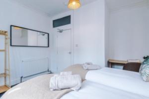 2 Bed apartment, sleeps up to 5