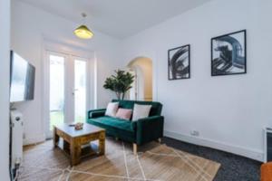 2 Bed apartment, sleeps up to 5