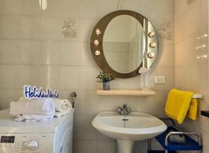 Mare e Mimose by Holiday World