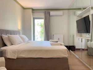 Luxurious & Spacious Flat in Glyfada Center