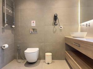 Luxurious & Spacious Flat in Glyfada Center