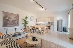 Porto Blu - Sea View Apartment