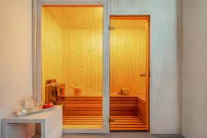 Cottage Retreat with Hot Tub & Sauna