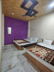 Jay shree Kedar room