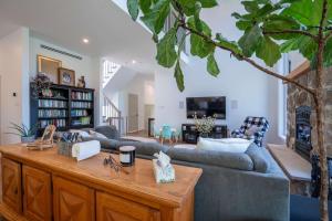 Spa Pool table Lake access - Le 515 Beaulac