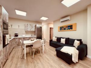 Click&Guest - Cosmopolis 2 - 3hvězdičkové hotely ve městě Vecindario