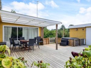 6 person holiday home in Ebeltoft