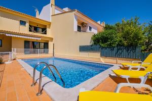 Retiro dos Calicos by Dreamplaces