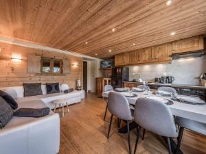 Duplex cosy à Courchevel 1850 - 6 pers, ski-inski-out, WiFi, proche centre - FR-1-631-143