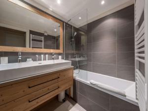 Duplex cosy à Courchevel 1850 - 6 pers, ski-inski-out, WiFi, proche centre - FR-1-631-143