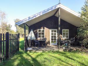 6 person holiday home in Hals-By Traum
