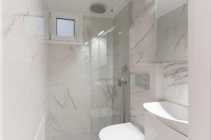 Athenian Manor by Staycom