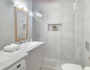 Athenian Manor by Staycom