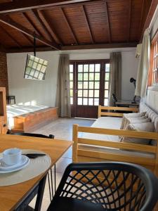 Lagoa Flat House - Praia do Rosa - 300 metros da Surfland