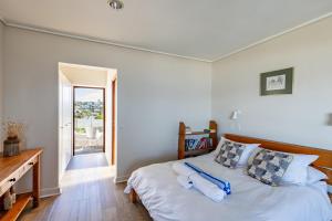 Tydsaam on Robberg 5 Beach