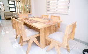 Greenwoods Travel Lodge Bakakeng