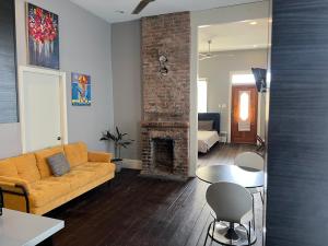 Modern Condo 3