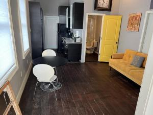 Modern Condo 3