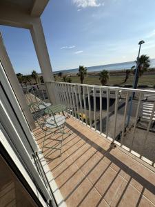 Apartment T2 with sea view in Saint Cyprien 50 m from the beach, parking