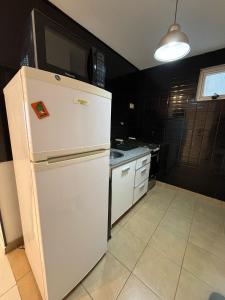 Monoambiente en Palermo cerca Rural, edificio moderno para 2 o 3 huespedes