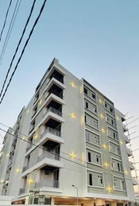 Couple Canvas- Luxurious 1-BHK Peaceful Apartment