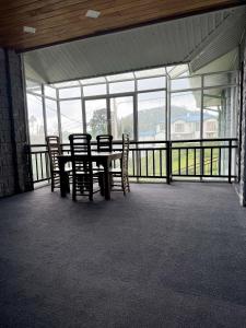 Queens Gregory - Nuwara Eliya