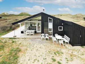 8 person holiday home in Pandrup-By Traum