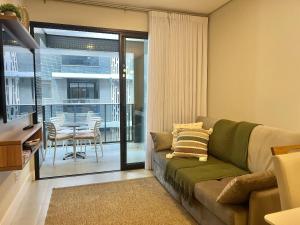 Perfeito! Apto home na praia de Palmas! YR01I