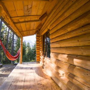 Dimitris Cabin In surami