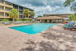 Shore Drive Serenity - Near Ocean Annies!