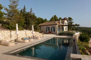 Stravatha Secluded Sunset Villa