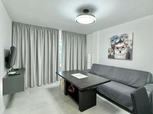 Brand New 2BR APT, Callao Salvaje, Pool & Beach, CS619