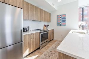 Gorgeous Apt Heart of Downtown