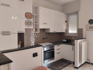 Appartamento silenzioso comodo alle spiagge e stazione ferroviaria