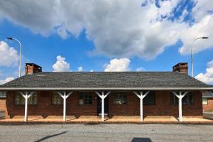 Budget Inn and Suites Mount Ephraim
