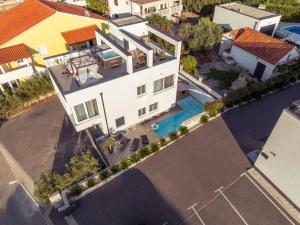 Apartment with private Swimming pool