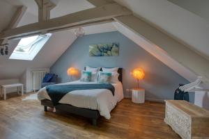 OMyosotis - 400m Centre Historique - Parking Gratuit - Piscine et Jardin