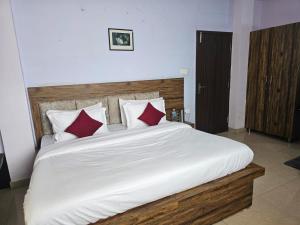 Green Valley Waknaghat by Vairagya Hospitality