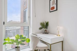 Luxury Apartment - West Wimbledon with Cinema & Game Room, Gym, Parking