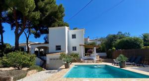 Casa Calma met nieuw zwembad en nabij zee