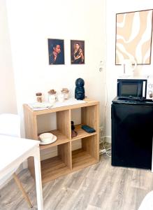 Chez gaillard petit studio sans cuisine entièrement rénové au calme