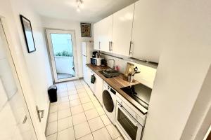 Apartment - Close to Tramway