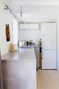 Your Own Private Retreat Near The Water