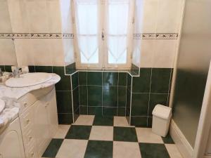 Le Pigeonnier piscine privée proche de Sarlat